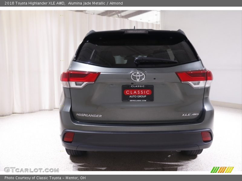 Alumina Jade Metallic / Almond 2018 Toyota Highlander XLE AWD