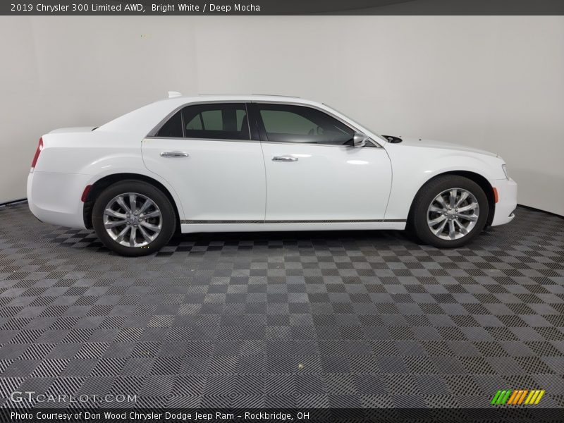 Bright White / Deep Mocha 2019 Chrysler 300 Limited AWD