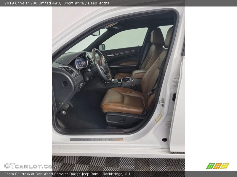 Bright White / Deep Mocha 2019 Chrysler 300 Limited AWD