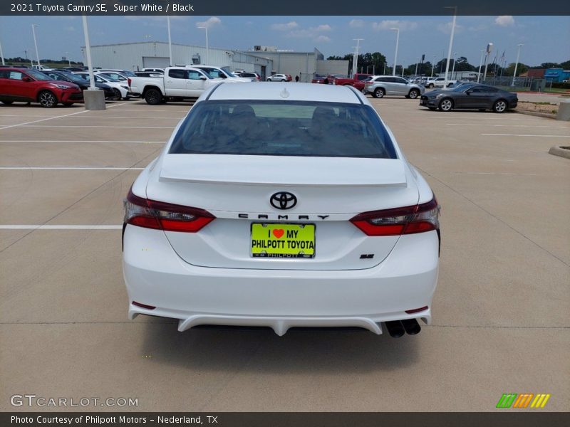 Super White / Black 2021 Toyota Camry SE