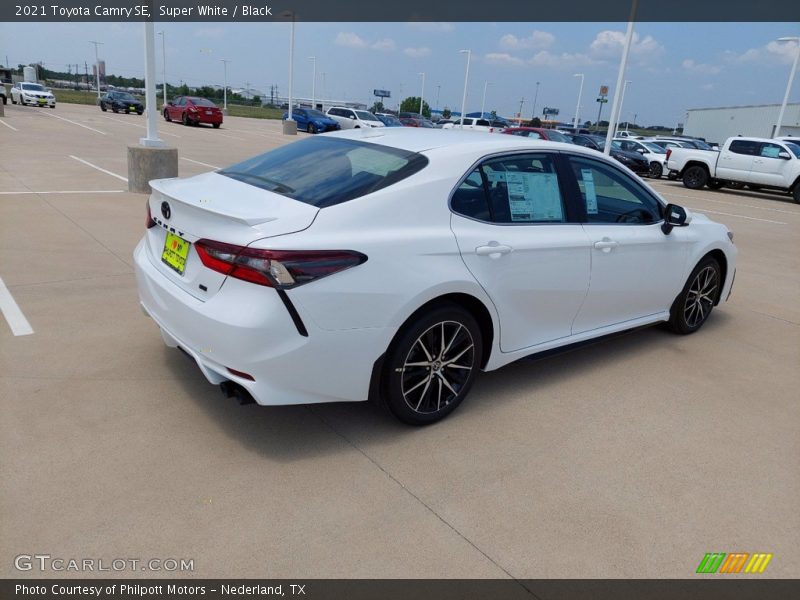 Super White / Black 2021 Toyota Camry SE