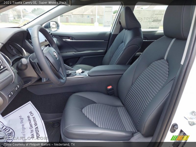 Super White / Black 2021 Toyota Camry SE