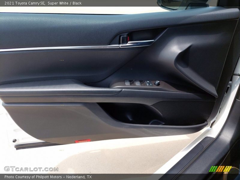 Super White / Black 2021 Toyota Camry SE
