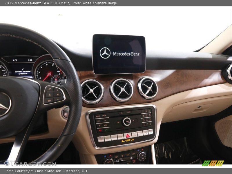 Polar White / Sahara Beige 2019 Mercedes-Benz GLA 250 4Matic