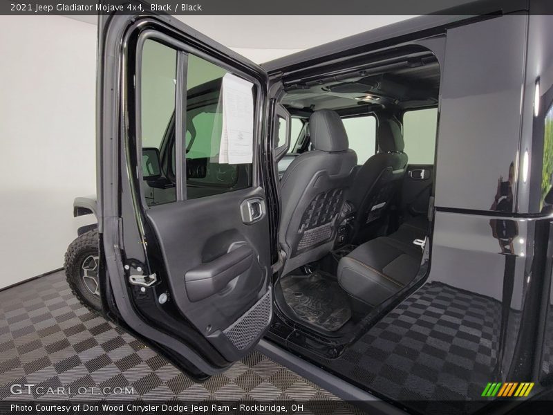 Black / Black 2021 Jeep Gladiator Mojave 4x4
