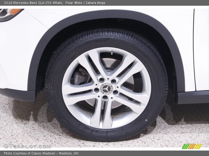Polar White / Sahara Beige 2019 Mercedes-Benz GLA 250 4Matic