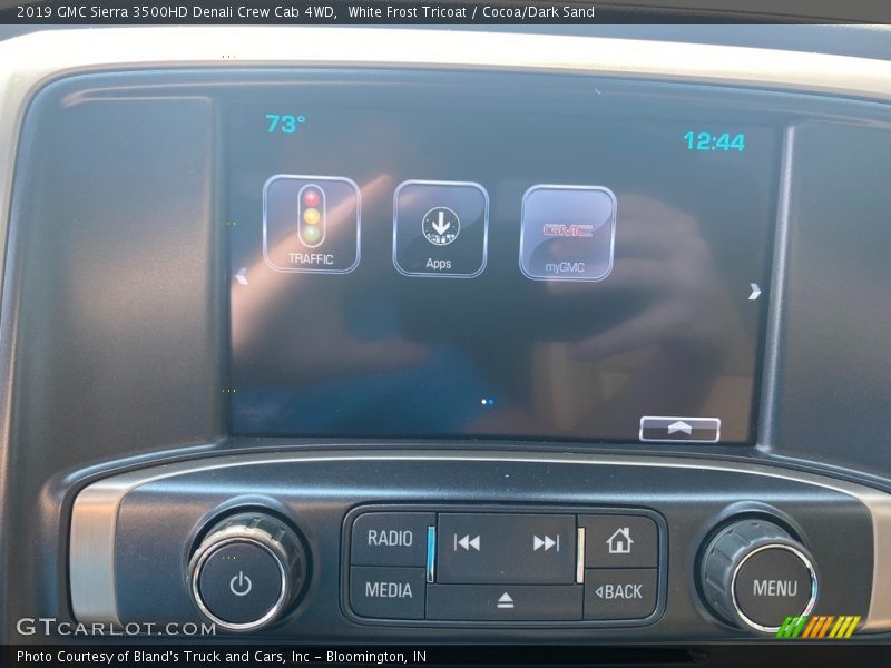 White Frost Tricoat / Cocoa/Dark Sand 2019 GMC Sierra 3500HD Denali Crew Cab 4WD