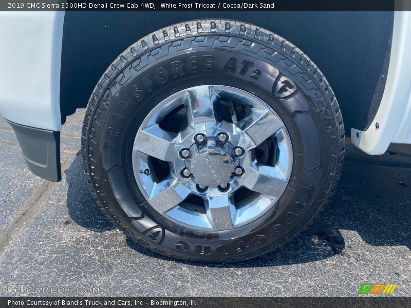 White Frost Tricoat / Cocoa/Dark Sand 2019 GMC Sierra 3500HD Denali Crew Cab 4WD