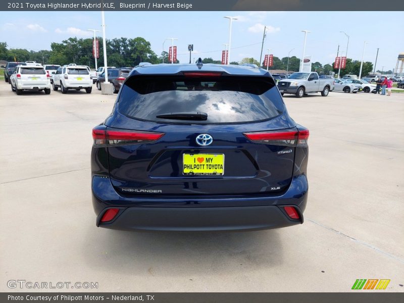 Blueprint / Harvest Beige 2021 Toyota Highlander Hybrid XLE