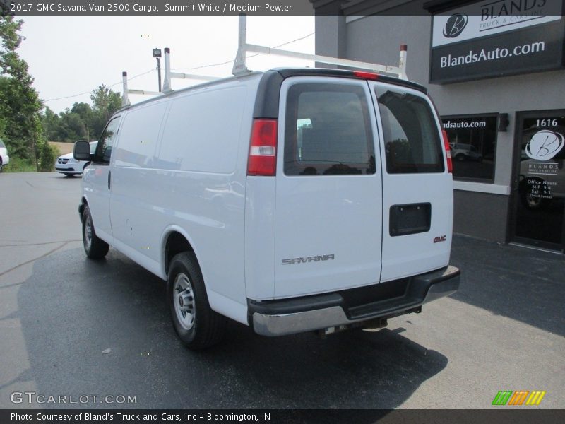 Summit White / Medium Pewter 2017 GMC Savana Van 2500 Cargo