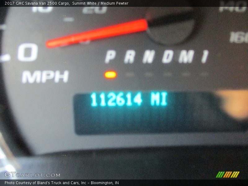 Summit White / Medium Pewter 2017 GMC Savana Van 2500 Cargo