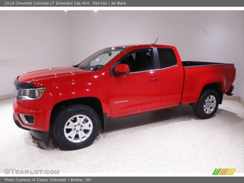 Front 3/4 View of 2018 Colorado LT Extended Cab 4x4