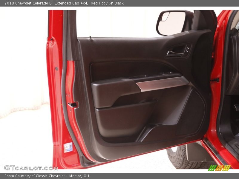 Red Hot / Jet Black 2018 Chevrolet Colorado LT Extended Cab 4x4