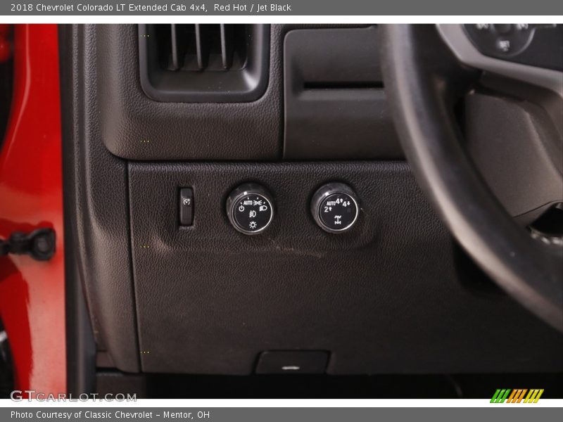 Red Hot / Jet Black 2018 Chevrolet Colorado LT Extended Cab 4x4