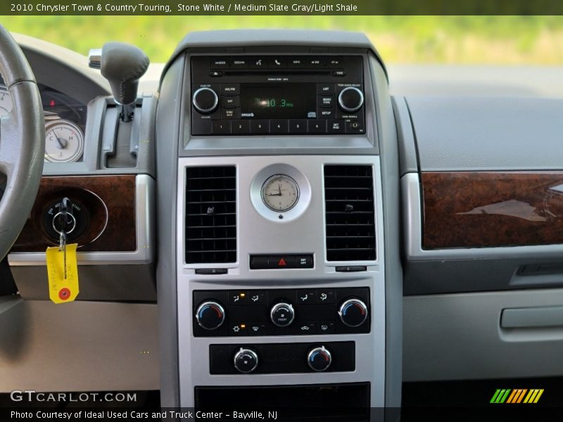 Stone White / Medium Slate Gray/Light Shale 2010 Chrysler Town & Country Touring