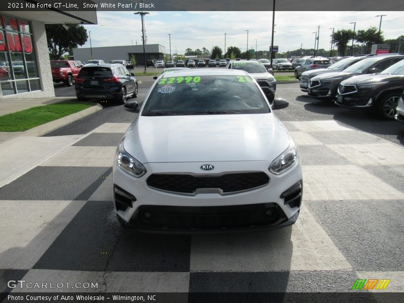 Snow White Pearl / Black 2021 Kia Forte GT-Line