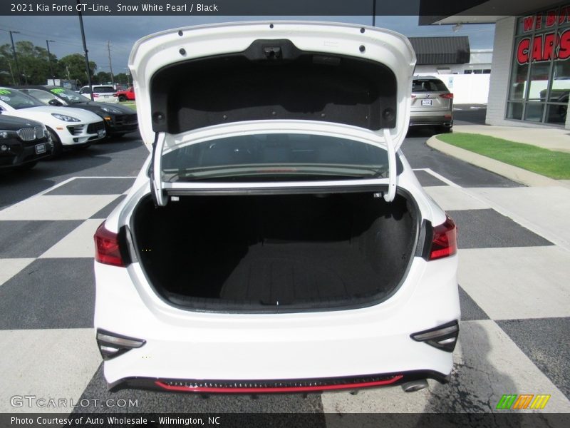 Snow White Pearl / Black 2021 Kia Forte GT-Line