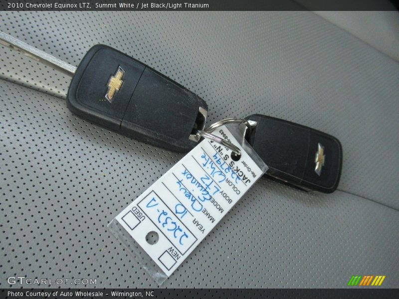 Summit White / Jet Black/Light Titanium 2010 Chevrolet Equinox LTZ