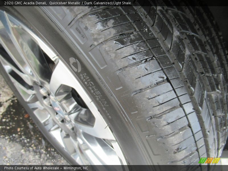 Quicksilver Metallic / Dark Galvanized/Light Shale 2020 GMC Acadia Denali