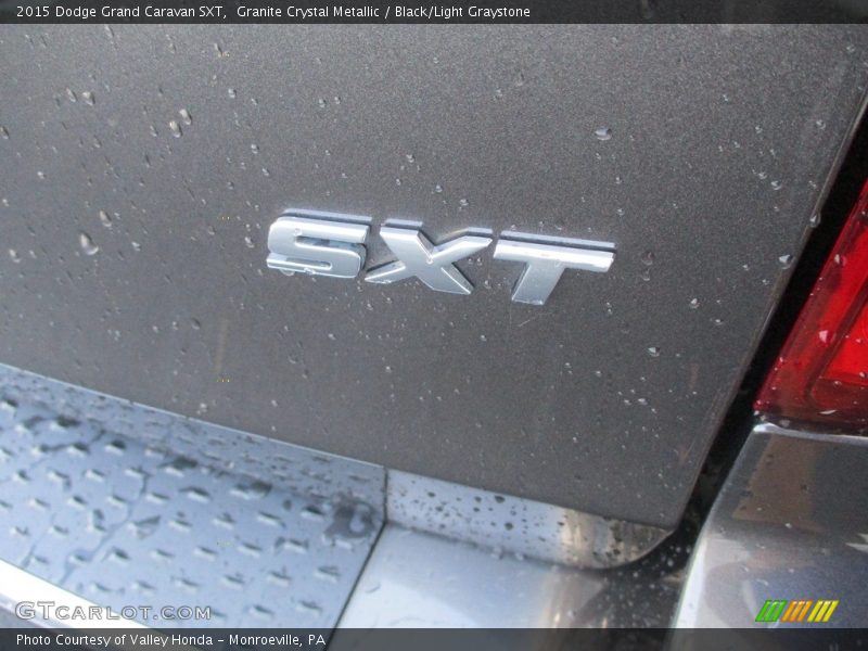 Granite Crystal Metallic / Black/Light Graystone 2015 Dodge Grand Caravan SXT
