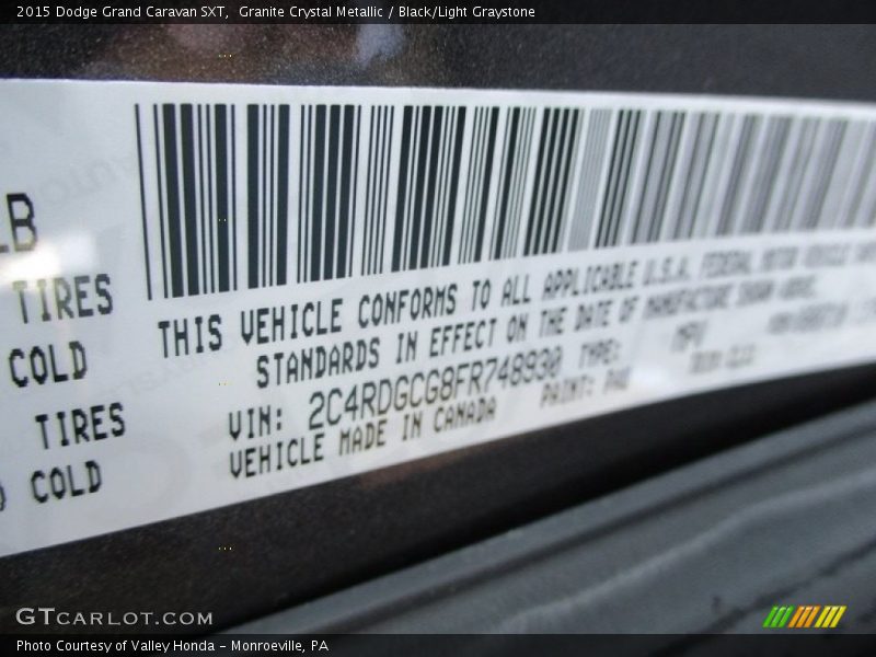 Granite Crystal Metallic / Black/Light Graystone 2015 Dodge Grand Caravan SXT