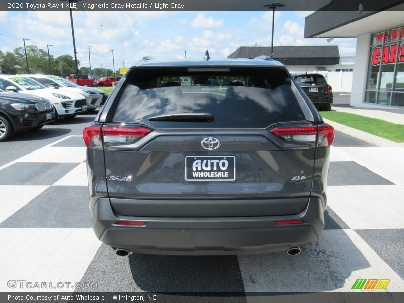 Magnetic Gray Metallic / Light Gray 2020 Toyota RAV4 XLE