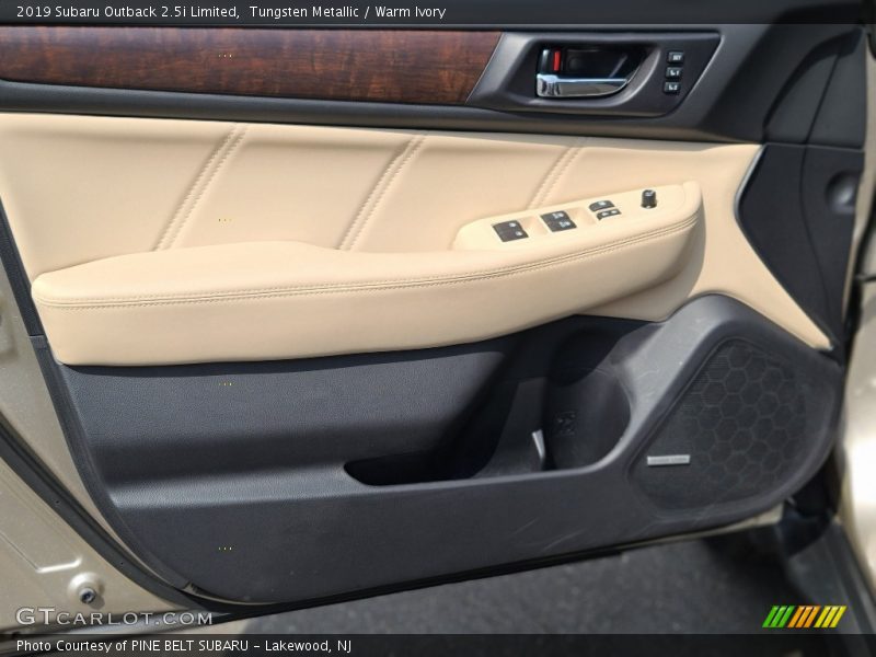 Tungsten Metallic / Warm Ivory 2019 Subaru Outback 2.5i Limited