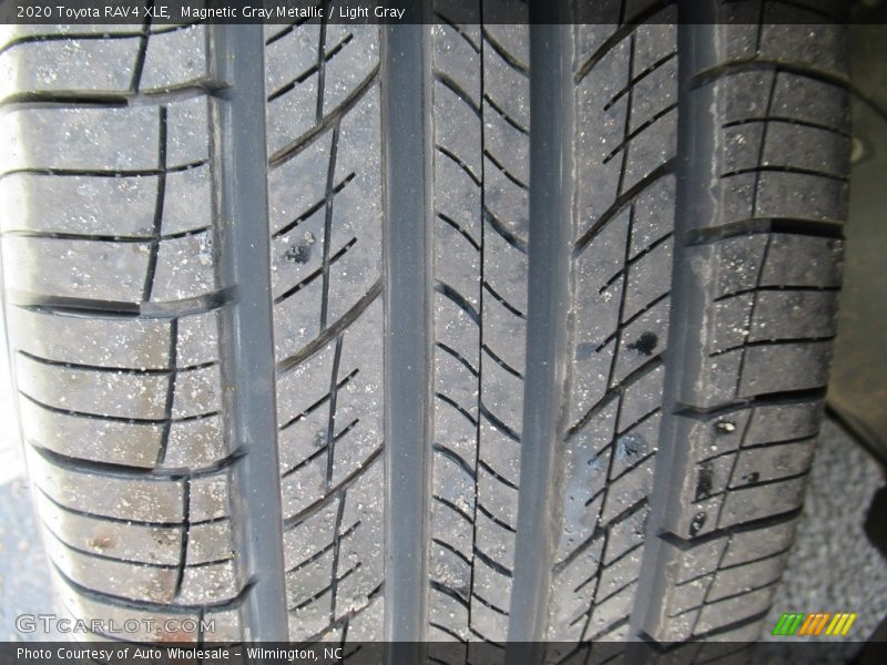 Magnetic Gray Metallic / Light Gray 2020 Toyota RAV4 XLE