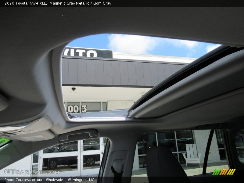 Magnetic Gray Metallic / Light Gray 2020 Toyota RAV4 XLE