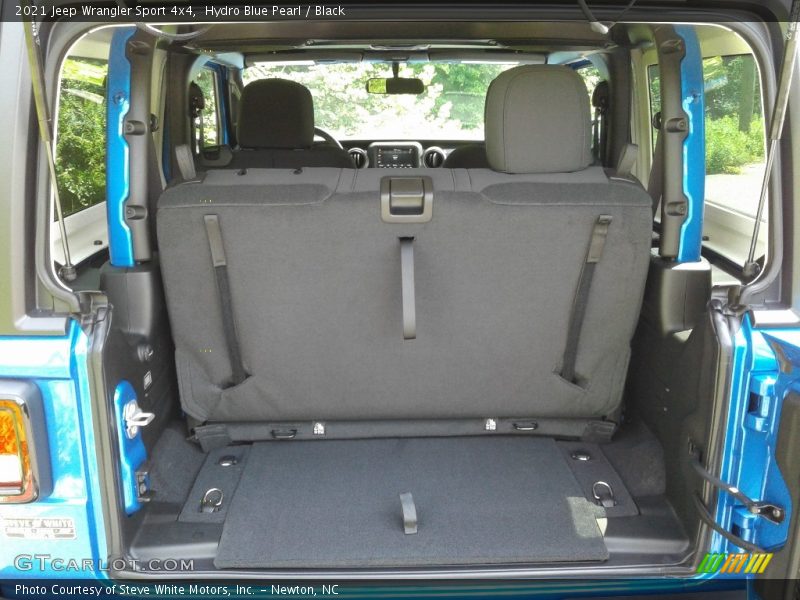  2021 Wrangler Sport 4x4 Trunk