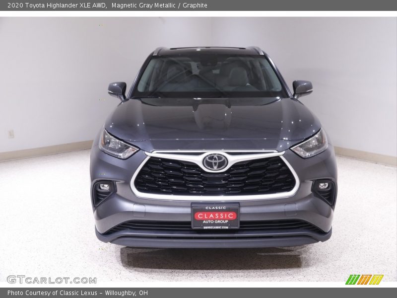 Magnetic Gray Metallic / Graphite 2020 Toyota Highlander XLE AWD