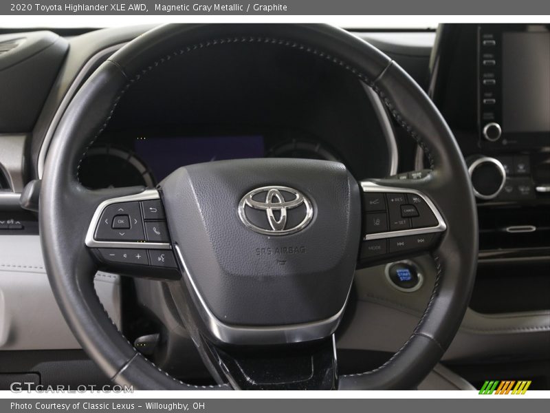Magnetic Gray Metallic / Graphite 2020 Toyota Highlander XLE AWD