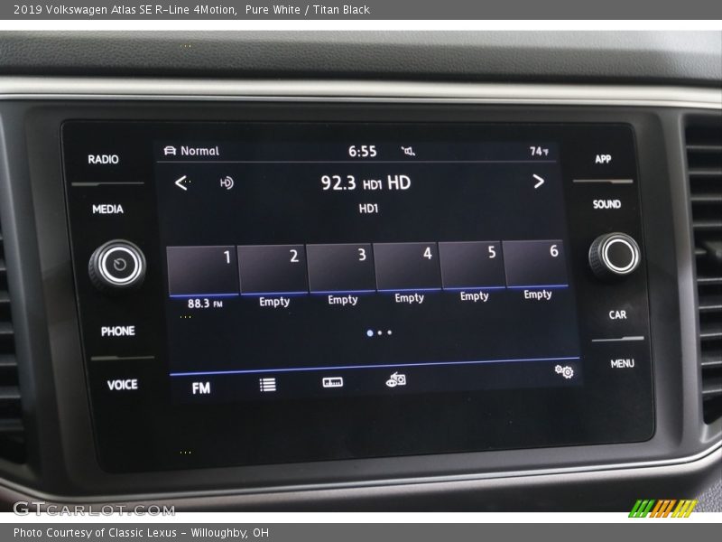 Pure White / Titan Black 2019 Volkswagen Atlas SE R-Line 4Motion