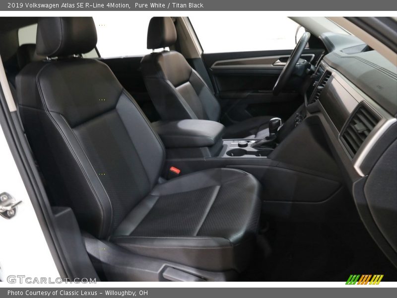 Pure White / Titan Black 2019 Volkswagen Atlas SE R-Line 4Motion