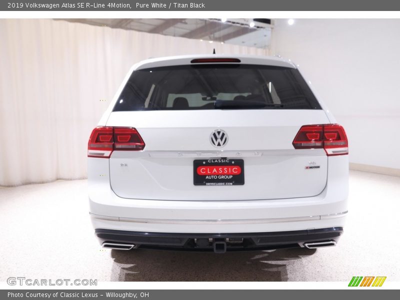Pure White / Titan Black 2019 Volkswagen Atlas SE R-Line 4Motion