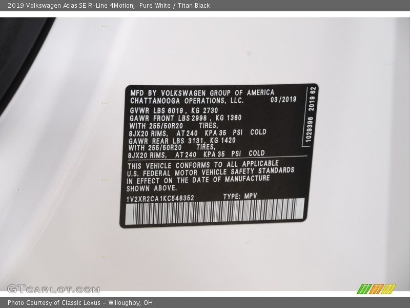 Pure White / Titan Black 2019 Volkswagen Atlas SE R-Line 4Motion
