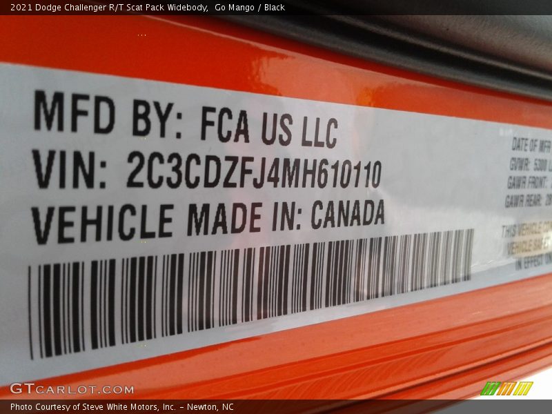 Go Mango / Black 2021 Dodge Challenger R/T Scat Pack Widebody