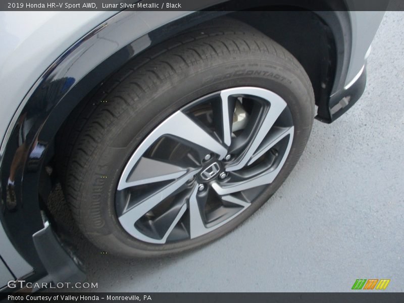 Lunar Silver Metallic / Black 2019 Honda HR-V Sport AWD