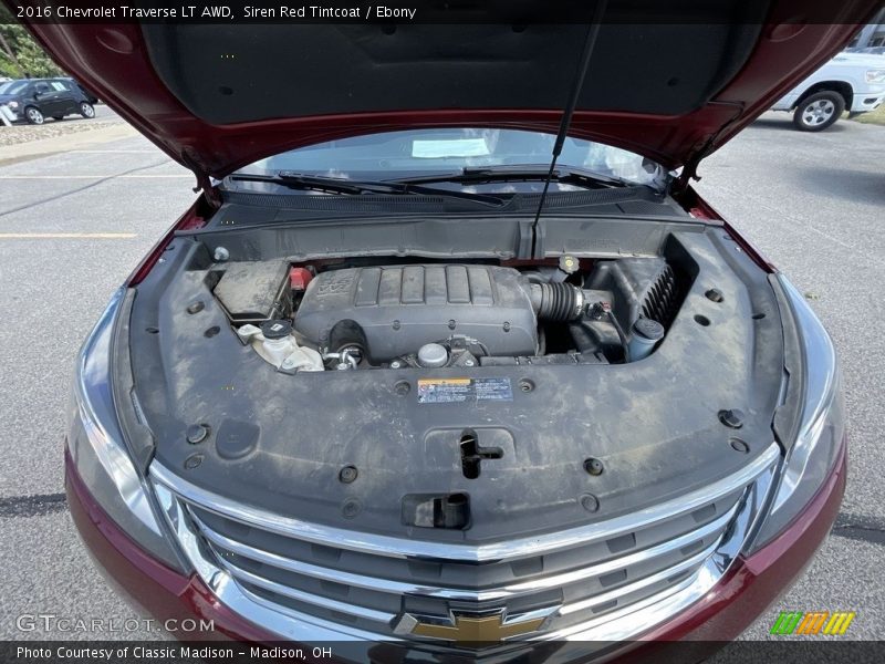 Siren Red Tintcoat / Ebony 2016 Chevrolet Traverse LT AWD