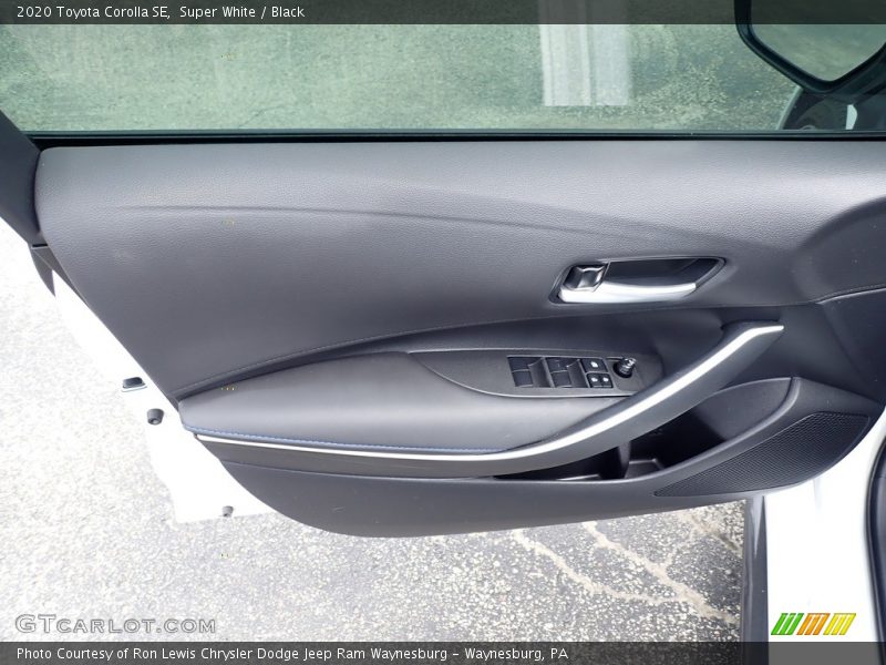 Super White / Black 2020 Toyota Corolla SE