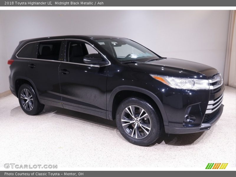 Midnight Black Metallic / Ash 2018 Toyota Highlander LE