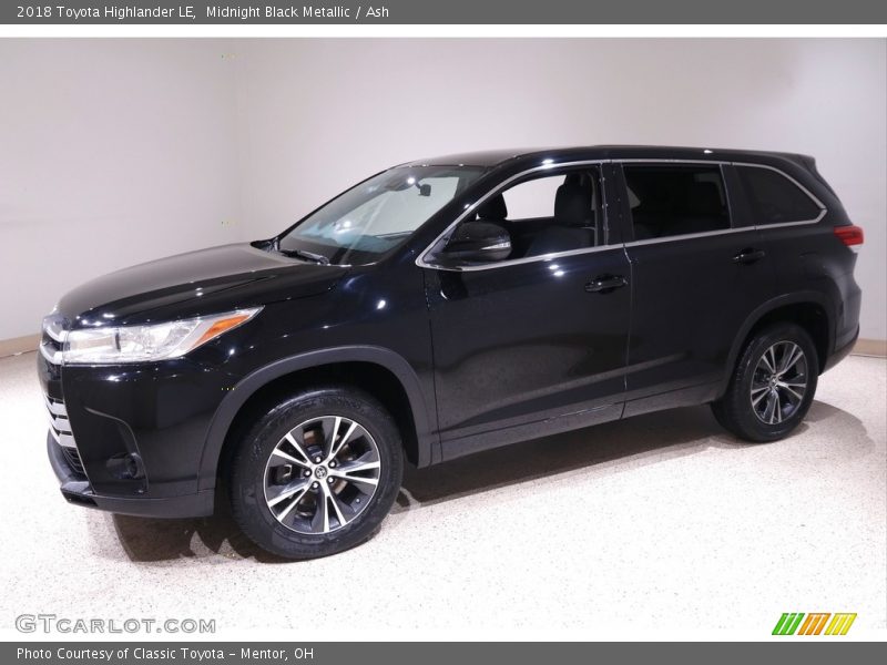 Midnight Black Metallic / Ash 2018 Toyota Highlander LE