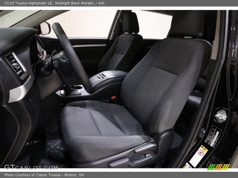 Midnight Black Metallic / Ash 2018 Toyota Highlander LE