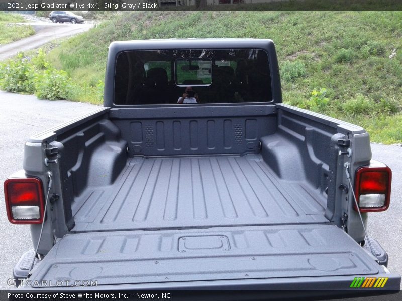 Sting-Gray / Black 2021 Jeep Gladiator Willys 4x4