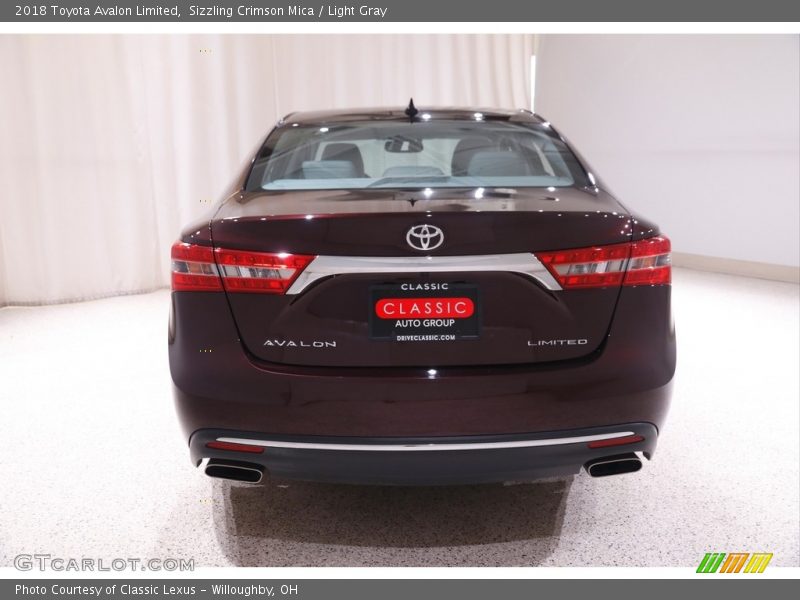 Sizzling Crimson Mica / Light Gray 2018 Toyota Avalon Limited