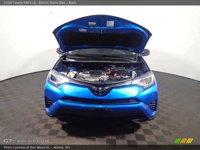 Electric Storm Blue / Black 2018 Toyota RAV4 LE