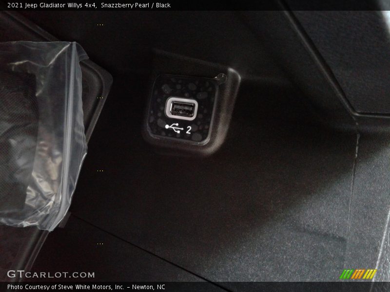 Snazzberry Pearl / Black 2021 Jeep Gladiator Willys 4x4