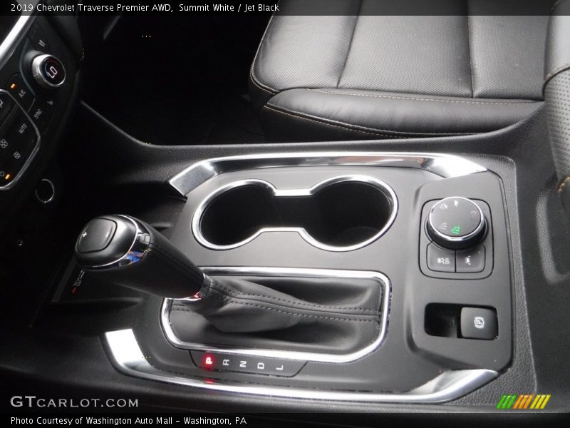 Summit White / Jet Black 2019 Chevrolet Traverse Premier AWD