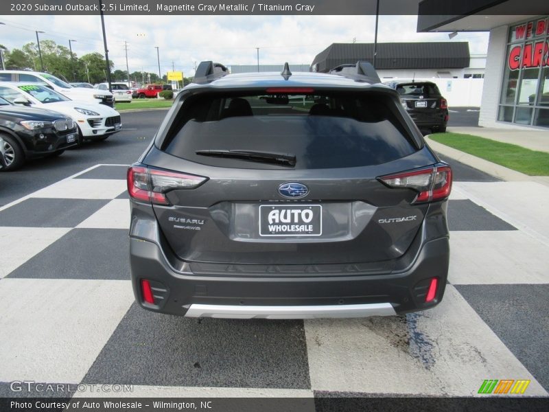 Magnetite Gray Metallic / Titanium Gray 2020 Subaru Outback 2.5i Limited