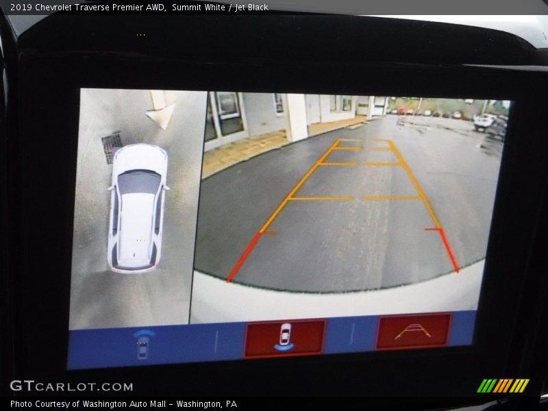 Summit White / Jet Black 2019 Chevrolet Traverse Premier AWD